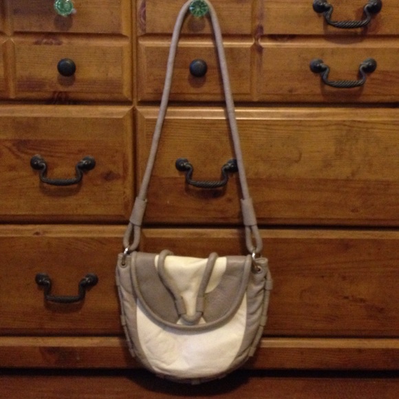 Cynthia Rowley white & gray purse