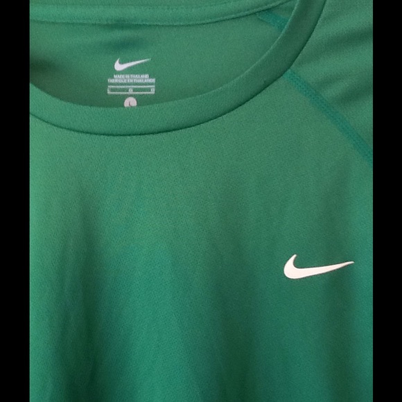 Nike Men's Vented Athletic Shirt Size L - Picture 1 of 4