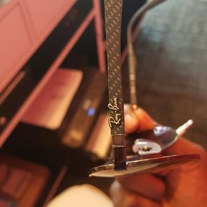 Meet your Posher, Dontae