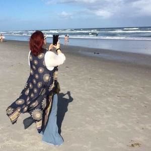 Meet your Posher, Leona