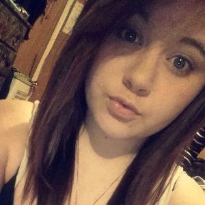 Meet your Posher, Makayla