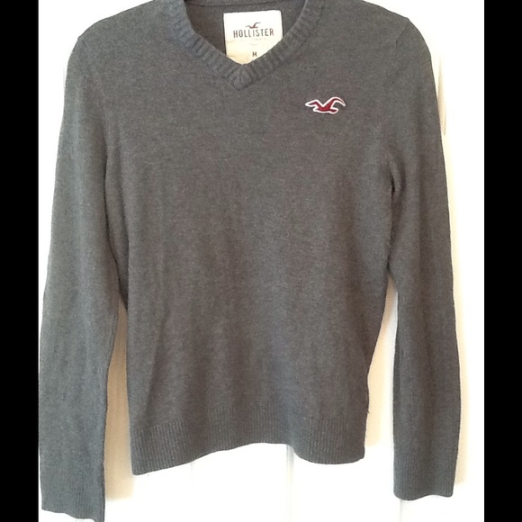 Hollister V Neck Sweater Childs size medium - Picture 2 of 4