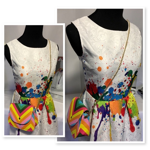 🌸Graffiti Print A-Line Dress - Picture 3 of 3