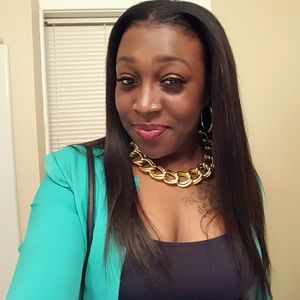 Meet your Posher, Julisa