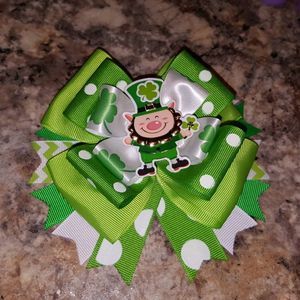 Meet your Posher, Klo's bows