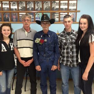 Meet your Posher, Dena