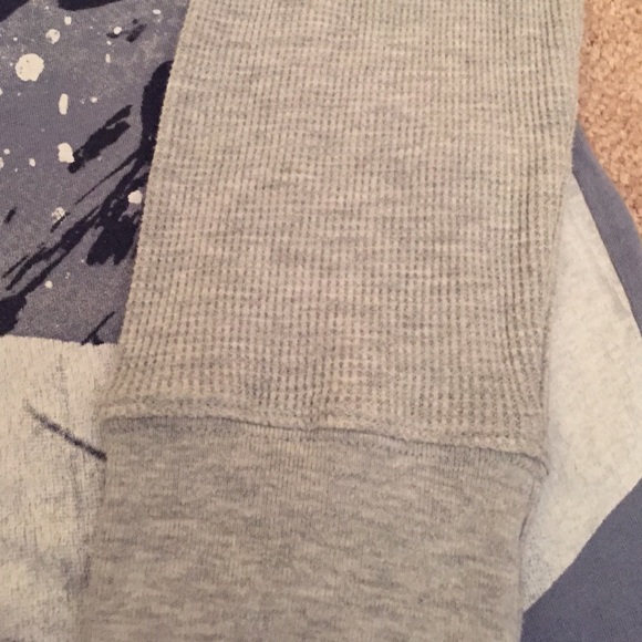 GAP shirt - Picture 3 of 4