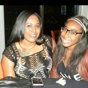 Meet your Posher, Nikia