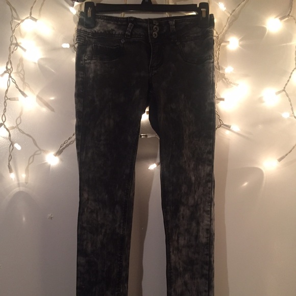 LOVEsick acid wash jeans