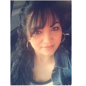 Meet your Posher, Roxy