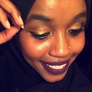 Meet your Posher, Amina