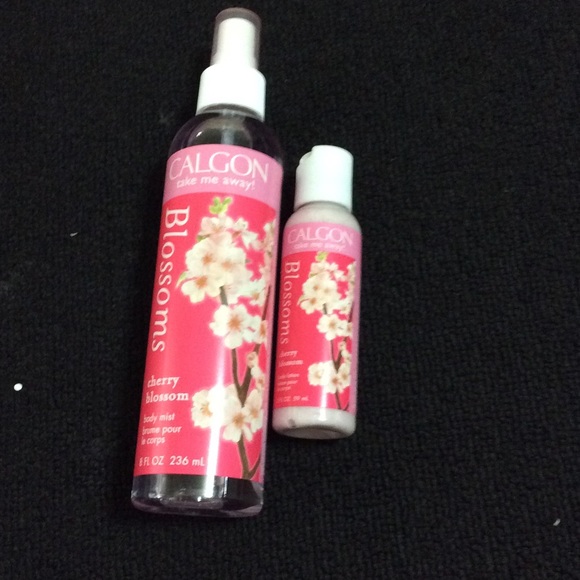 Calgon blossom cherry body mist and body lotion. - Picture 1 of 3