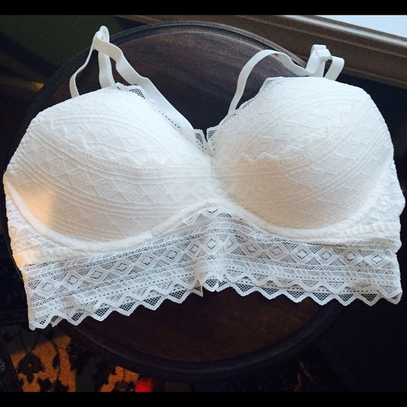 SOLD Authentic Victoria Secret Padded Bra-lette - Picture 2 of 4