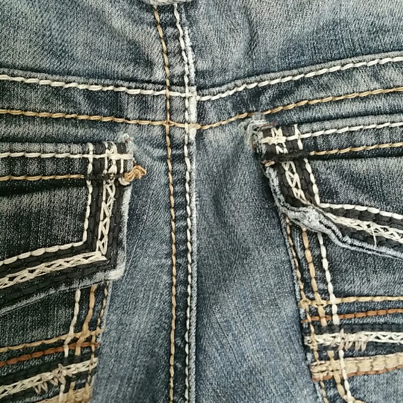 Sold Capri's on merci - Picture 2 of 3