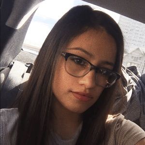 Meet your Posher, Joanna