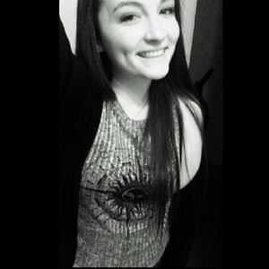 Meet your Posher, Alyssa