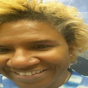 Meet your Posher, Camille