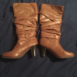 🎉🎉brand new!🎉🎉Women's brown leather boots