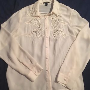 🎉🎉Brand new!! Forever21 button down blouse