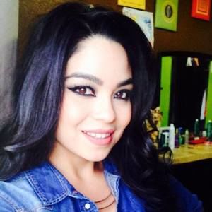 Meet your Posher, Janeth