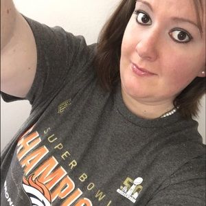 Meet your Posher, Laura