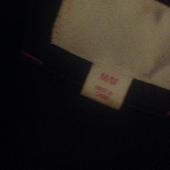 Selling my favorite black leather jacket! - Picture 4 of 4