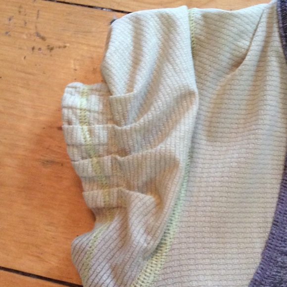 Lululemon yellow and gray puff sleeve, drawstring - Picture 2 of 4