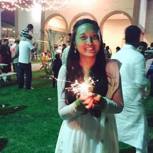 Meet your Posher, Cee