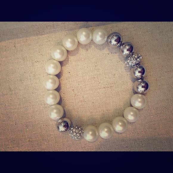 Stella & Dot | Stretch Pearl Bracelet