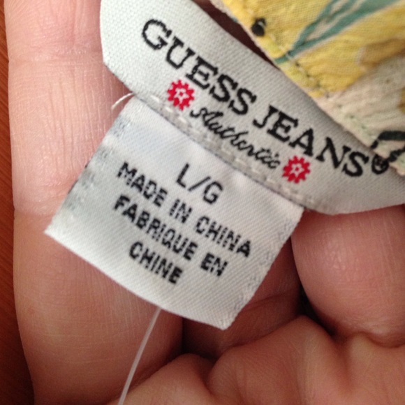 ⏰WEEKEND SALE⏰ NWT GUESS TOP - Large - Picture 4 of 4