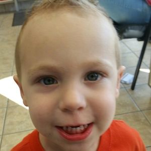 Meet your Posher, Desiree