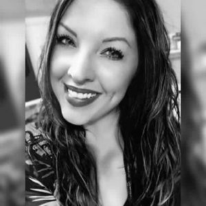 Meet your Posher, Candace