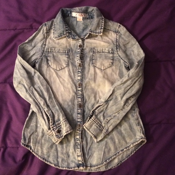 🎈Girls denim shirt🎈