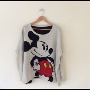 Mickey Mouse oversize sweater M/L