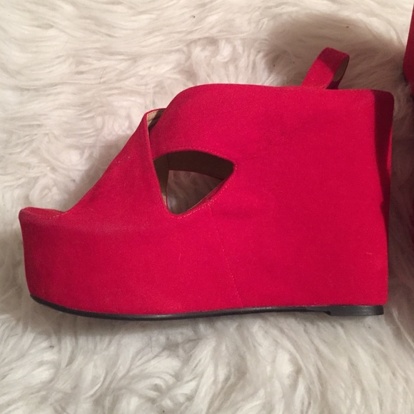 SOLD - Picture 2 of 4