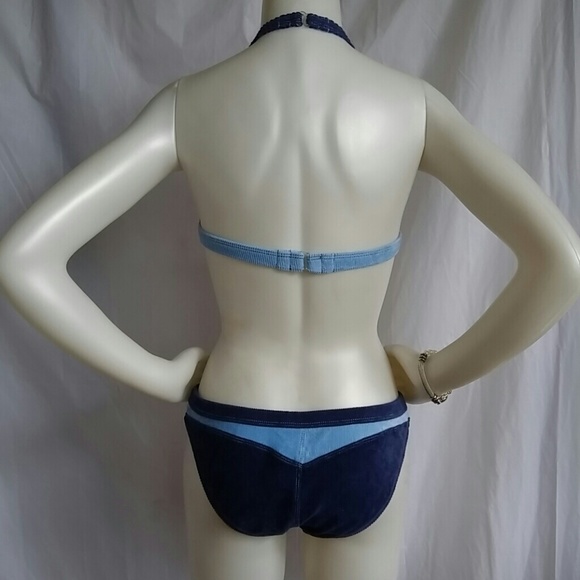Bikini - Picture 4 of 4