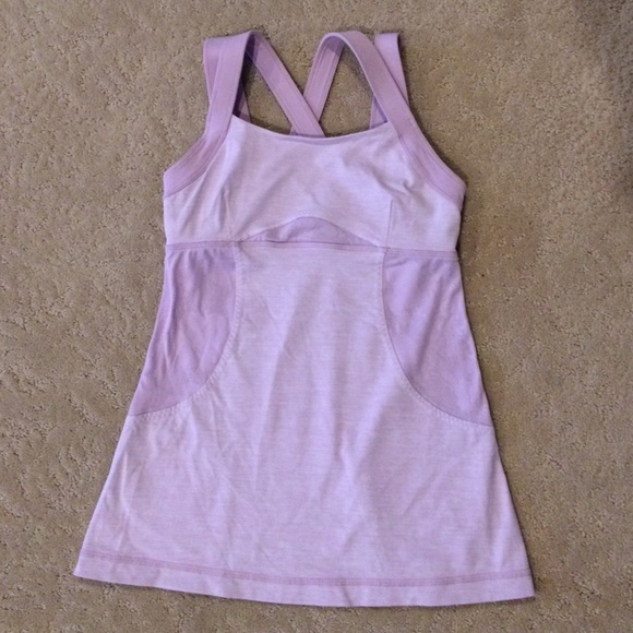 Lululemon top size 4