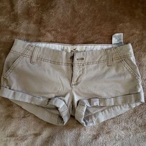 Hollister Khaki shorts original, 8/10 condition
