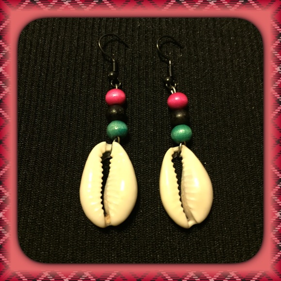 Handmade Jewelry - Afrocentric Cowry Shell Earrings