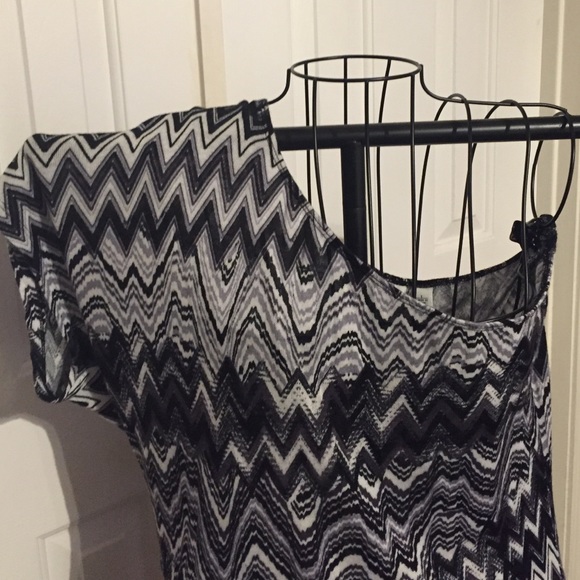 Blouse - Picture 2 of 2