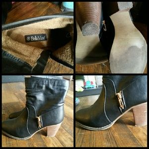 Black ankle booties with gold zipper detail ??