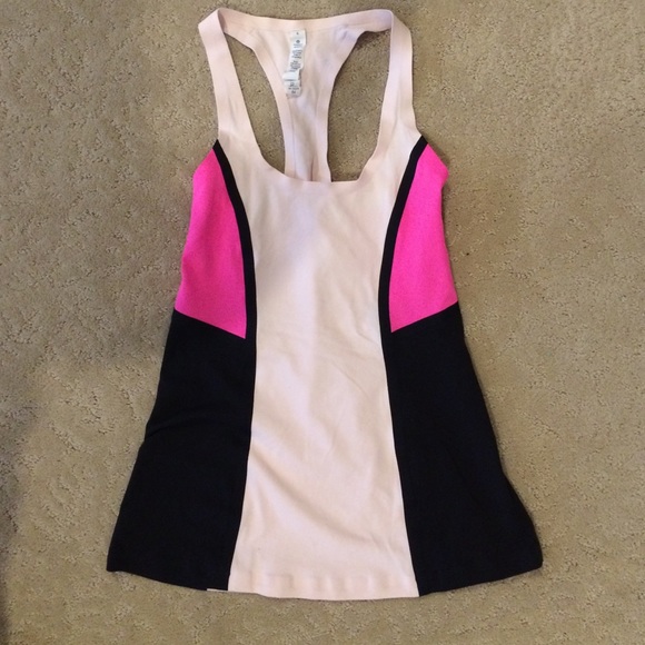 Lululemon tank top size 4