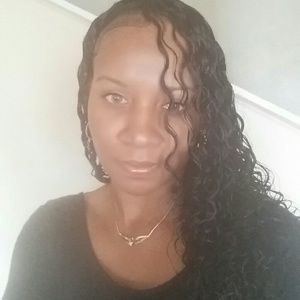 Meet your Posher, Keona