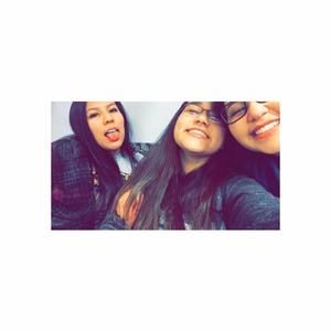 Meet your Posher, Mya