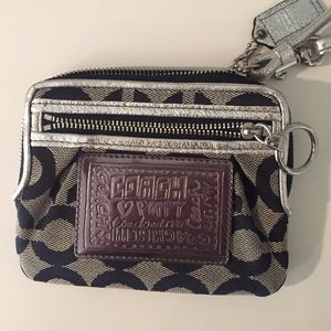 Coach poppy wristlet