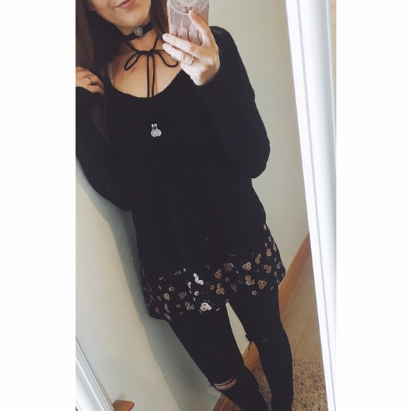 Sold // BLACK HOLLISTER SWEATER