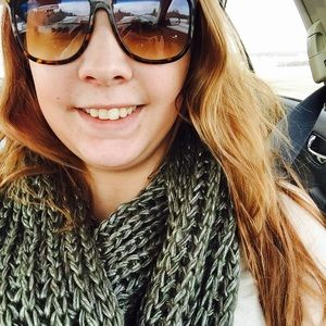 Meet your Posher, Joan