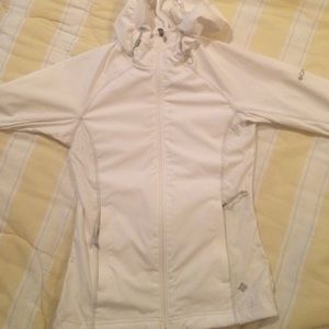 windbreaker