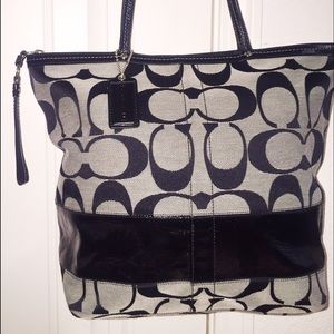 Large Signature Coach Tote Large Signature Coach Tote