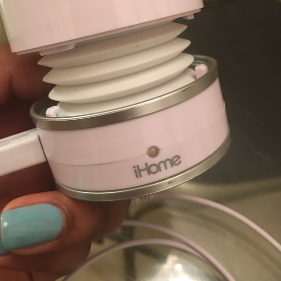 IHome speaker - Picture 2 of 3
